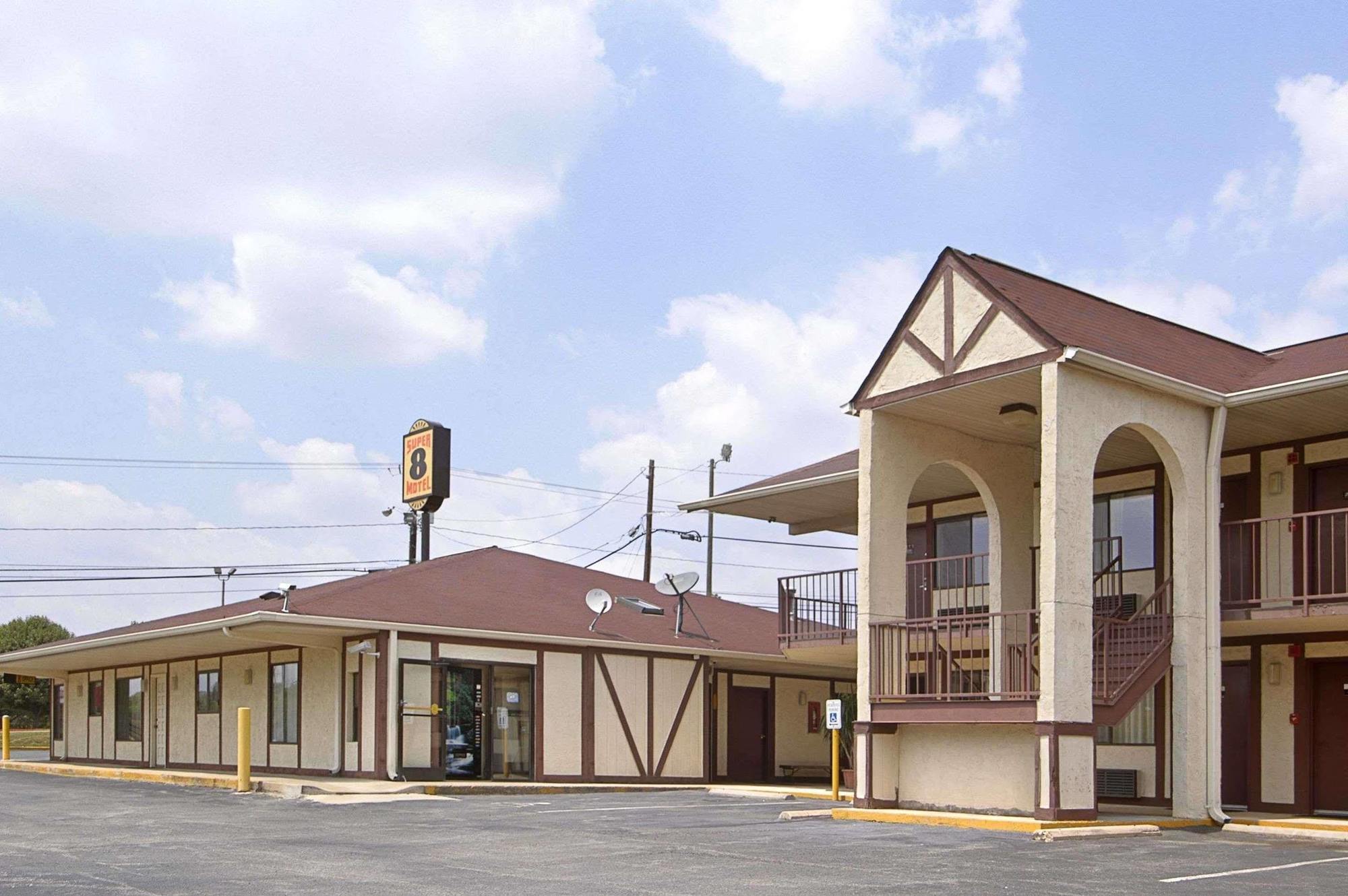 Super 8 By Wyndham Burlington Nc Motel Exterior foto